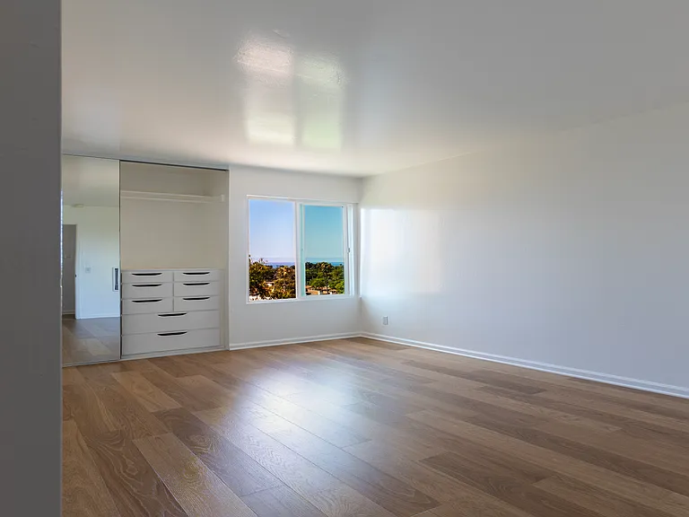 Channel View Apartments — Photo 44