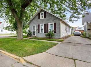 1302 Shelby St, Sandusky, OH 44870