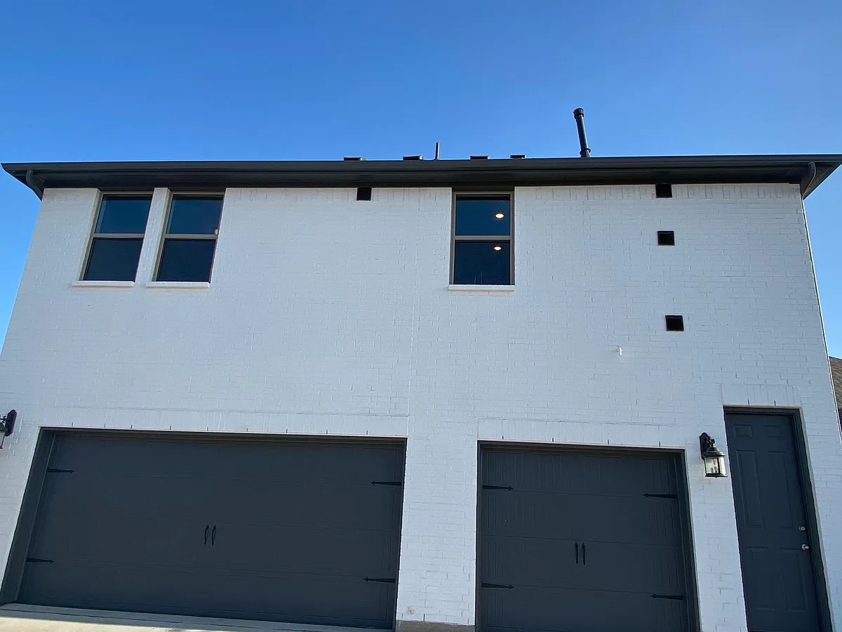 Building Photo - 1609 Silver Marten Trl