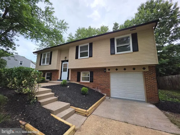 4504 Lantern Pl, Alexandria, VA 22306