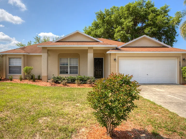 350 Trade Wind Dr — Photo 1