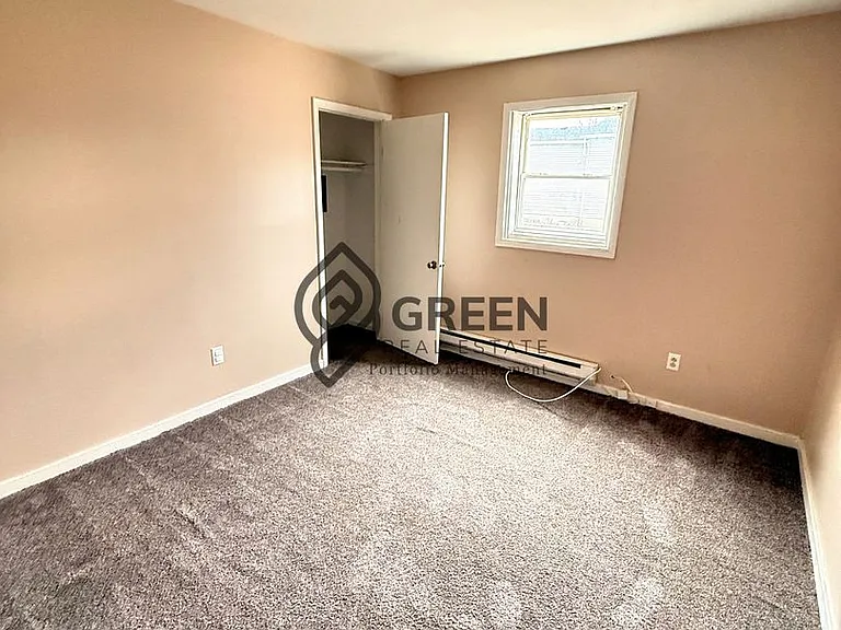 294 N Greenwood Ave — Photo 5