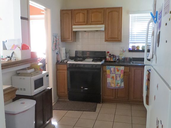 5th image of 1180 Chestnut St