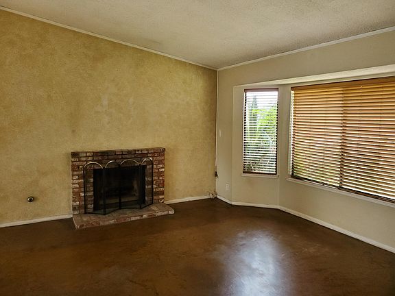 4th image of 2134 S Belle Ave
