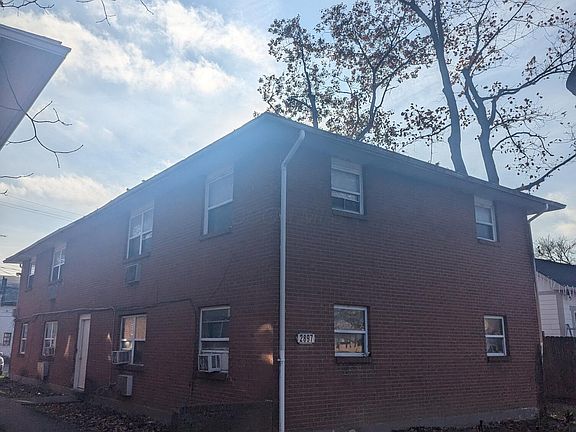 2nd image of 2897 E 9th Ave