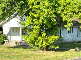 673/681 Ash Flat Dr N, Ash Flat, AR 72513