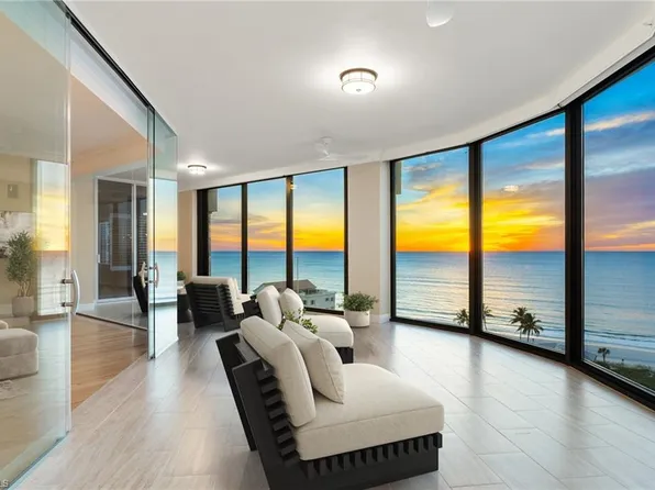 81 Seagate DR #1103, NAPLES, FL 34103