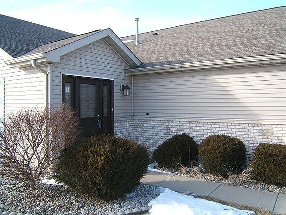 4th image of 8636 W McKinley St