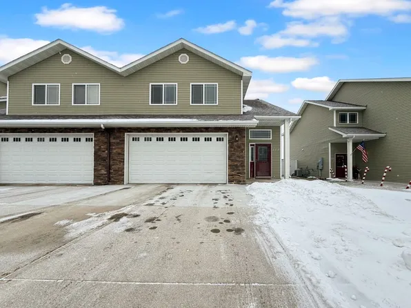 2370 14th St NW, Minot, ND 58703