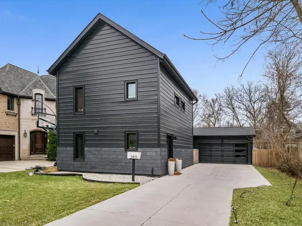 2415 Lake Ave, Wilmette, IL 60091