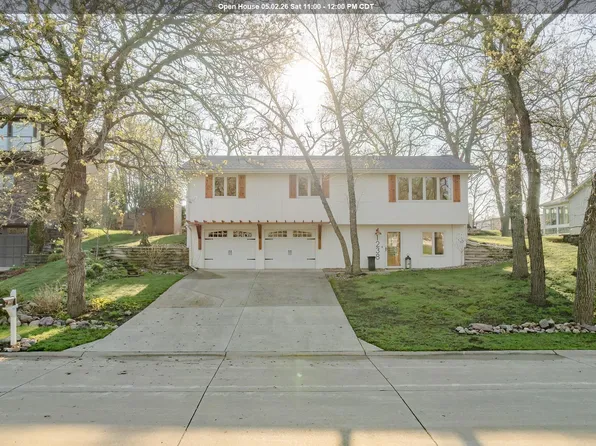 1238 Summer Circle Dr, Okoboji, IA 51355