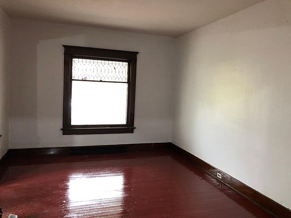 4th image of 411 S 14th St #411