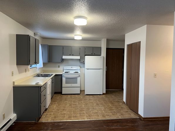 1609 E Us Highway 169 APT 4