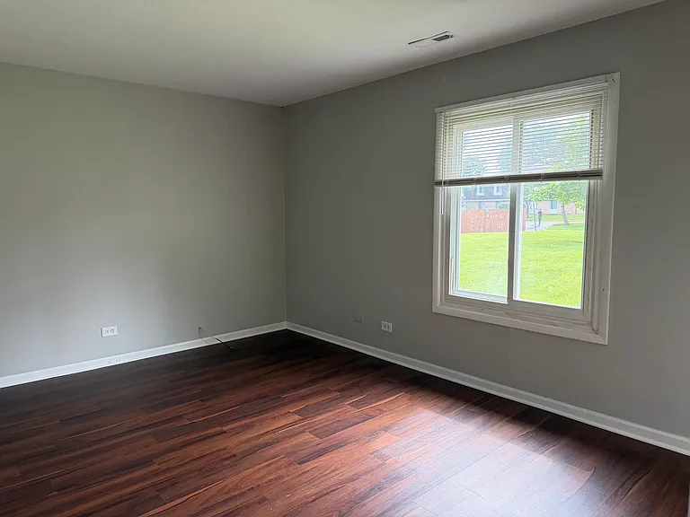 4424 Euclid Ave #1A — Photo 10