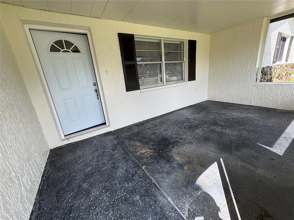 2 bed, 2.0 bath, 1281 sqft, $1,900 — Photo 4