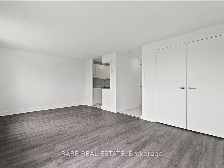 7555 Goreway Dr #272 — Photo 5