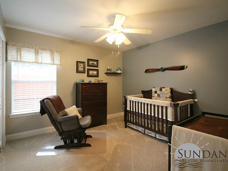 1719 Pine Ave — Photo 10