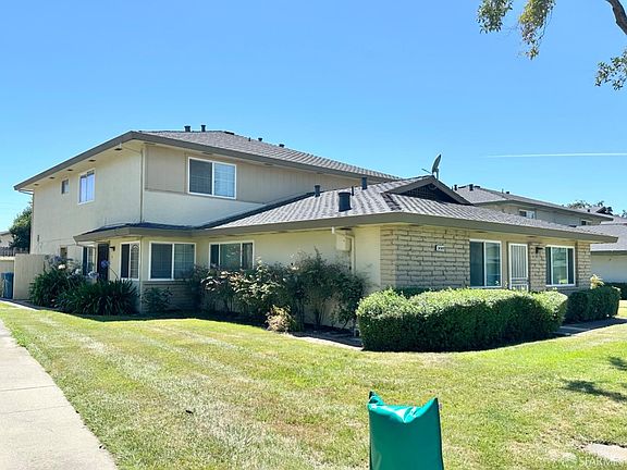 2nd image of 34849 Starling Dr APT 3