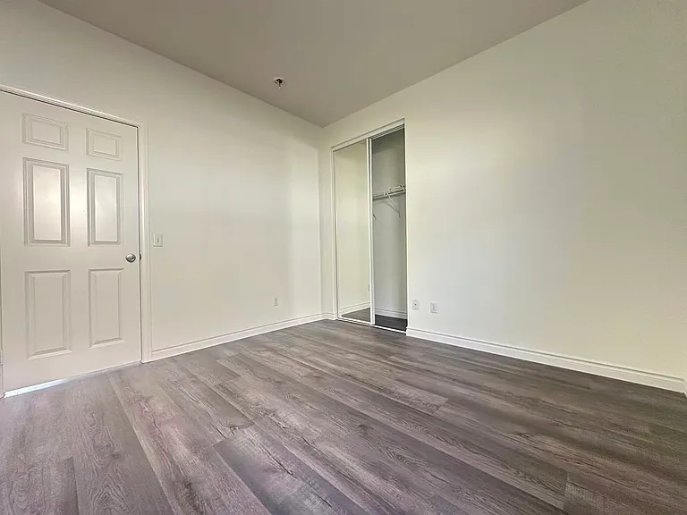 5862 Ginger Dr — Photo 9