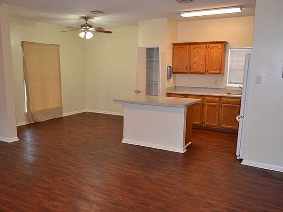 4th image of 251 Avenue A