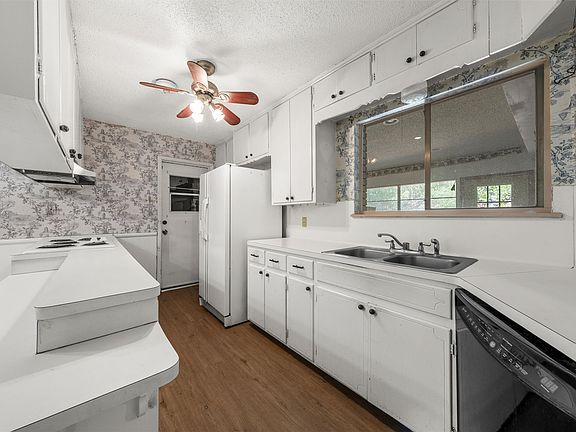 4th image of 4419 Shady Glen Dr