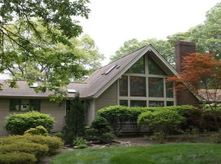 40 Moosehorn Rd, East Greenwich, RI 02818