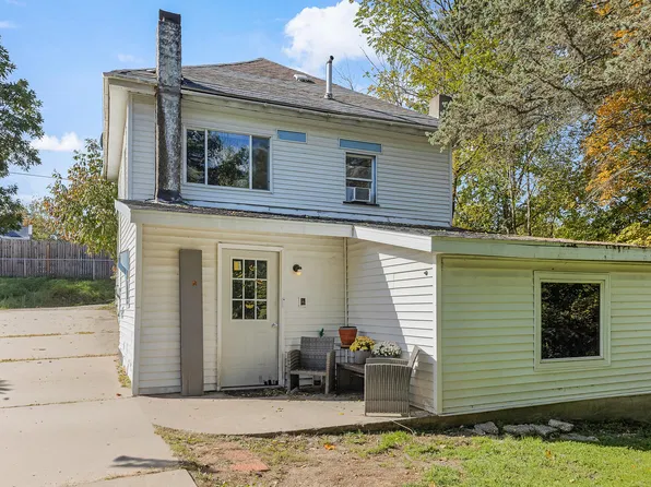 721 Newton Ct, Hastings, MI 49058