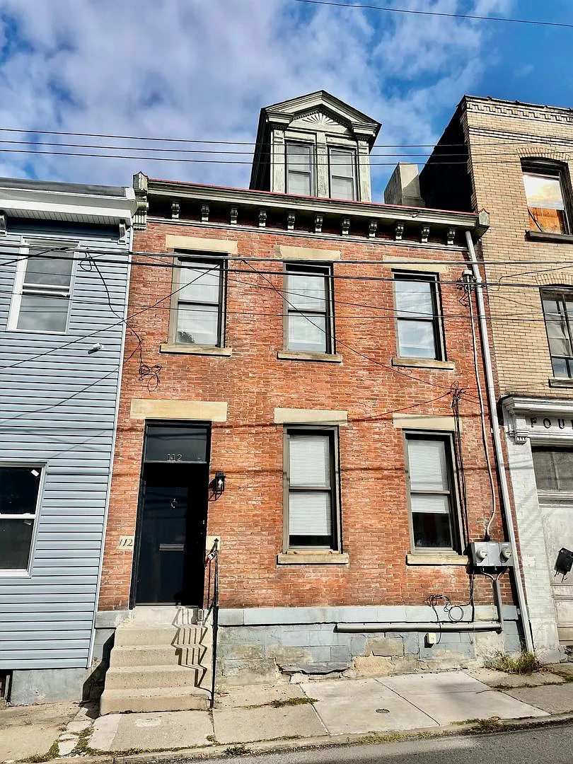 112 Hemlock Street — Photo 2
