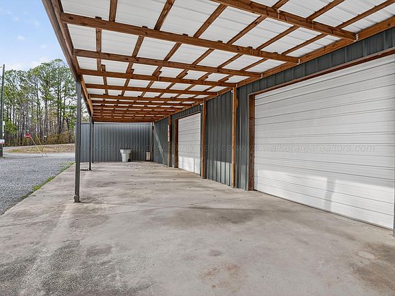 3rd image of 27 Pinedale Shores Rd