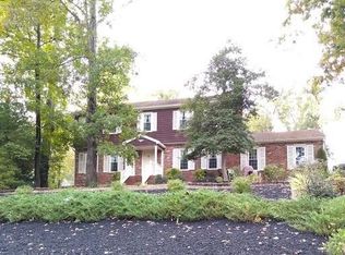 4940 Southmoor Rd, North Chesterfield, VA 23234