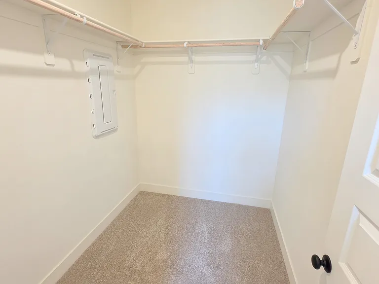 7408 Brenner Pass Way — Photo 25