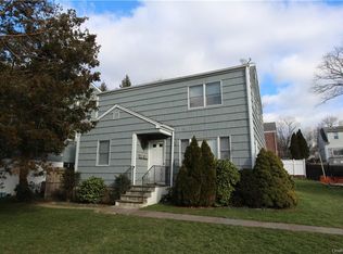 4 Wyman St N FLOOR 1, Pt Chester, NY 10573