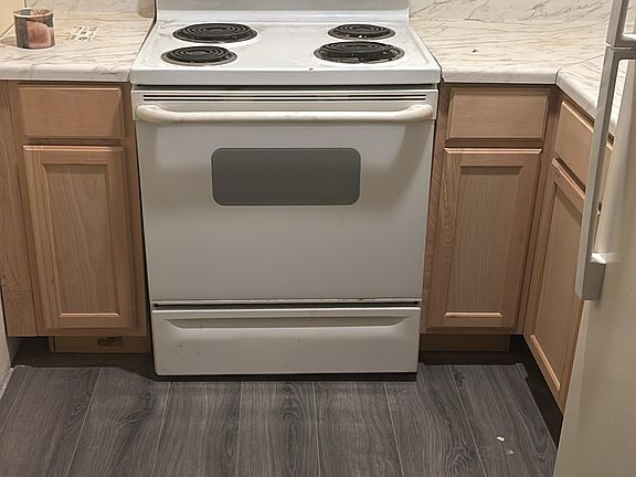 4th image of 508 Cardinal Dr