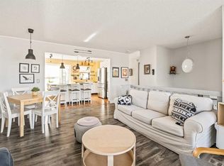 5919 N Temple Dr NE, Calgary, AB T1Y 3B5