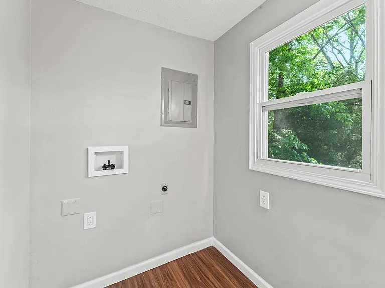 33020 W 82nd St — Photo 27