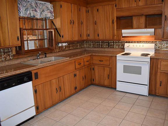2nd image of 63 Mimosa Dr