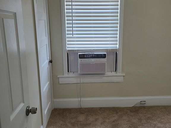 2nd image of 21514 Jackson St