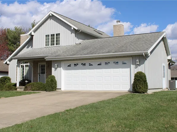 1503 N Cedar Pl, Shelbyville, IL 62565