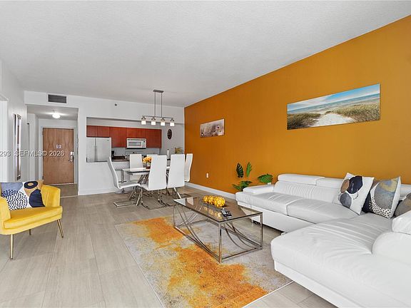 5th image of 1200 Brickell Bay Dr #Penthouse 4218