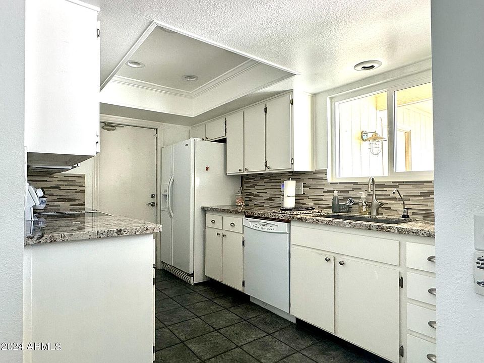 1st image of 18843 N PALOMAR Drive