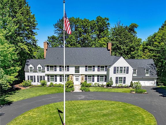 2nd image of 1219 W Hill Dr