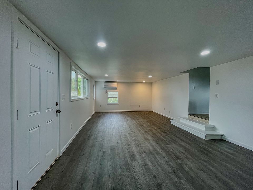 1st image of 3840 S D St #B