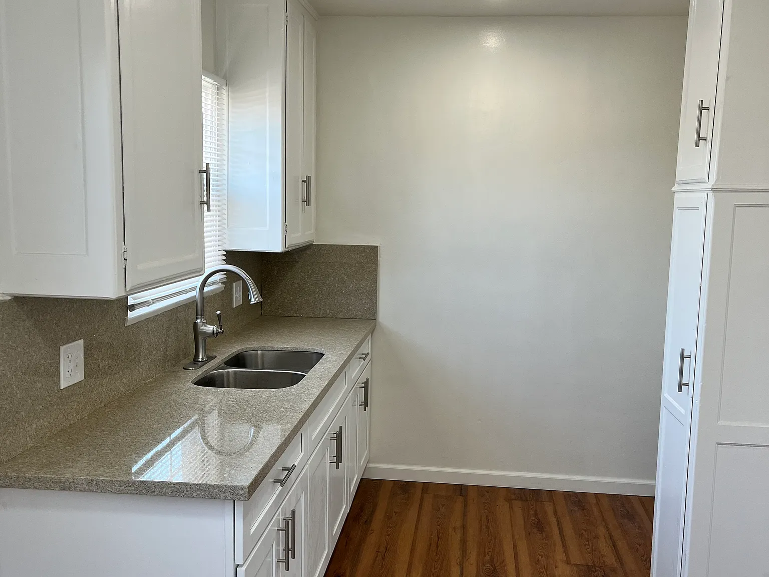 1 bed, 750 sqft, $2,000 — Photo 4