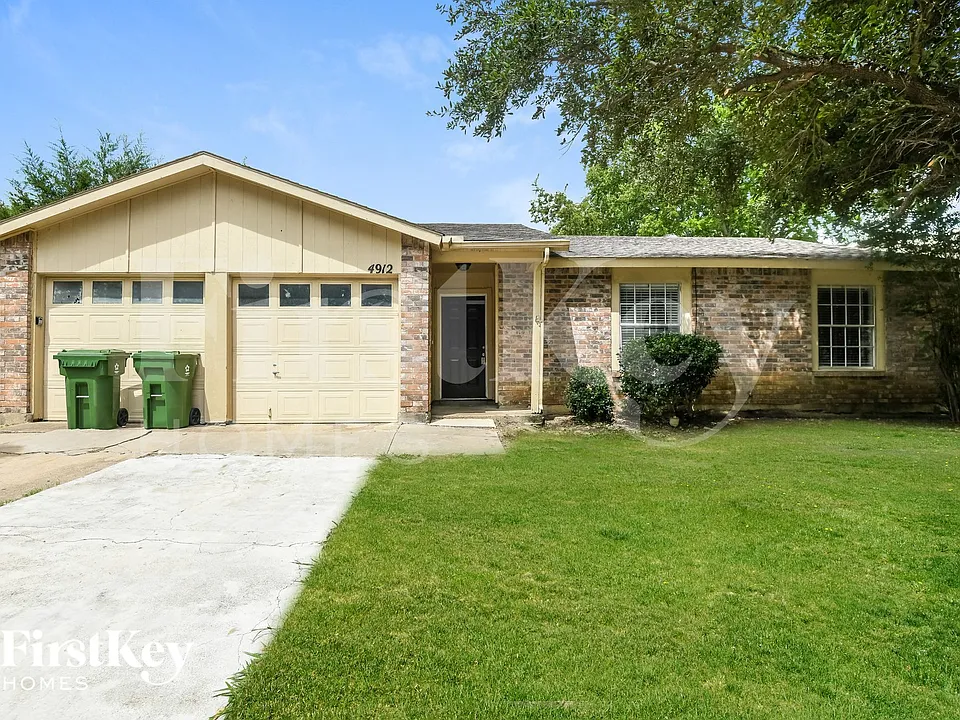 4912 Sandalwood Ln