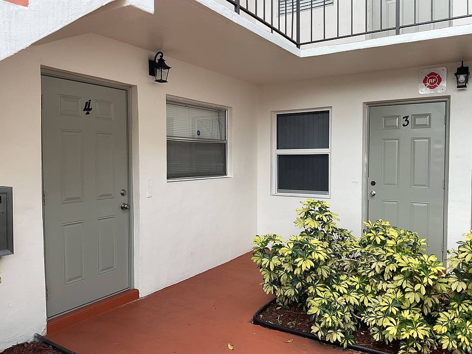1st image of 3090 Coral Springs Dr APT 4