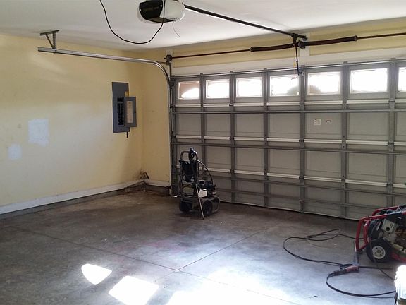 5th image of 131 Boynton Ct