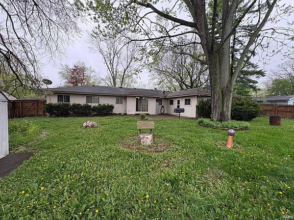 3rd image of 5111 Rosebury Dr