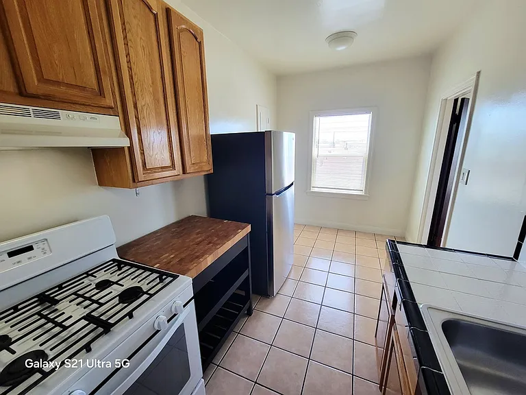 The Patricia Apartments — Photo 17