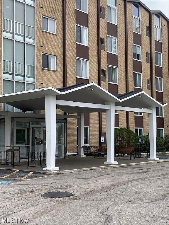 25735 Lorain Rd UNIT 125, North Olmsted, OH 44070 Zillow
