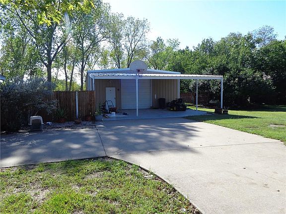 5th image of 211 Sunrise Ct